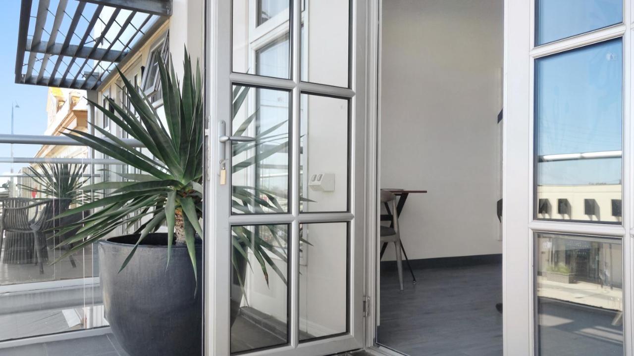 Semaphore Splash Apartments Port Adelaide Esterno foto