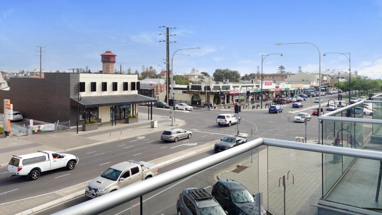 Semaphore Splash Apartments Port Adelaide Esterno foto