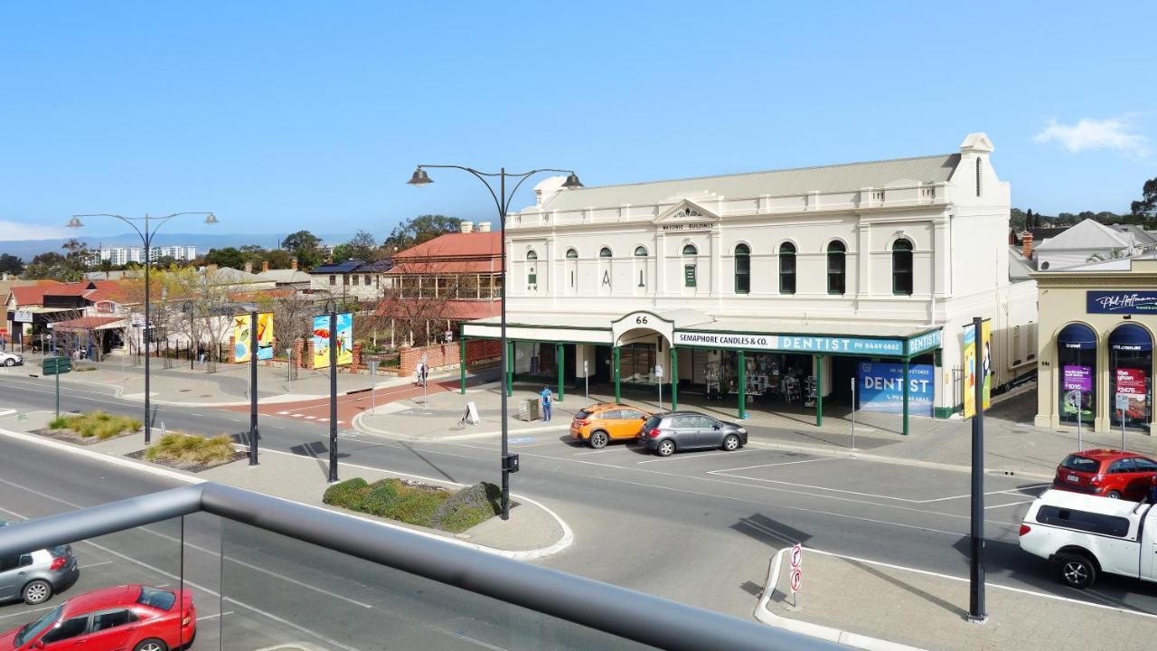 Semaphore Splash Apartments Port Adelaide Esterno foto